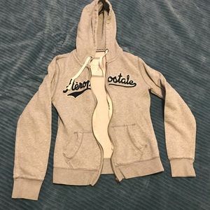 Aéropostale sweater
